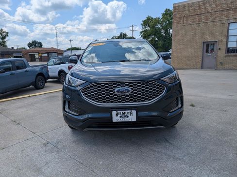 Used 2024 Ford Edge SEL w/ Convenience Package AWD/4WD image 3