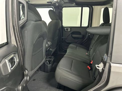 Used 2021 Jeep Wrangler Unlimited Sport AWD/4WD image 19