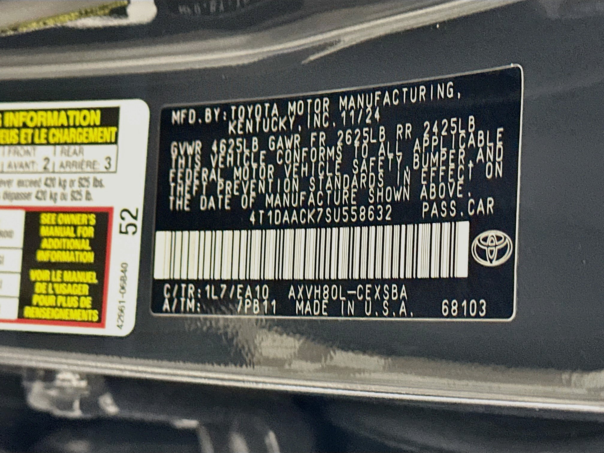 Used 2025 Toyota Camry SE FWD image 12