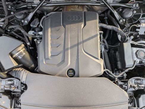 Used 2025 Audi Q5 Premium Plus w/ Premium Plus image 38