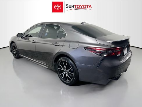 Used 2024 Toyota Camry SE FWD image 6
