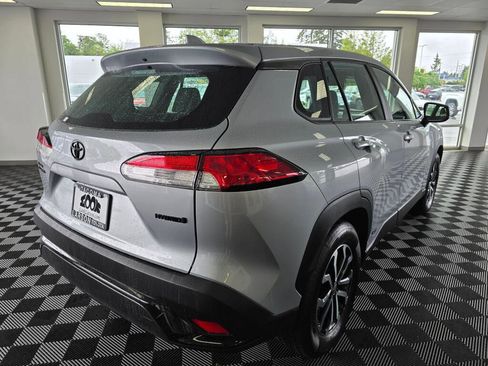 Used 2024 Toyota Corolla Cross AWD Hybrid image 3