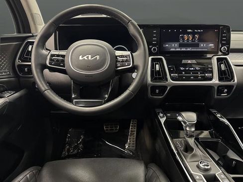 Used 2022 Kia Sorento SX image 5
