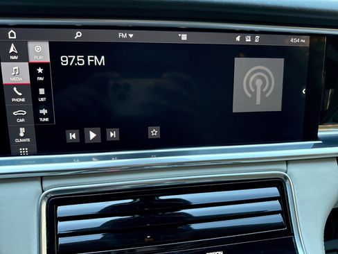Used 2018 Porsche Panamera 4S AWD/4WD image 12