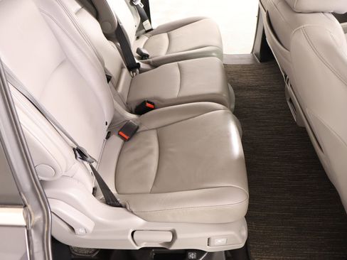 Used 2024 Honda Odyssey Touring image 14