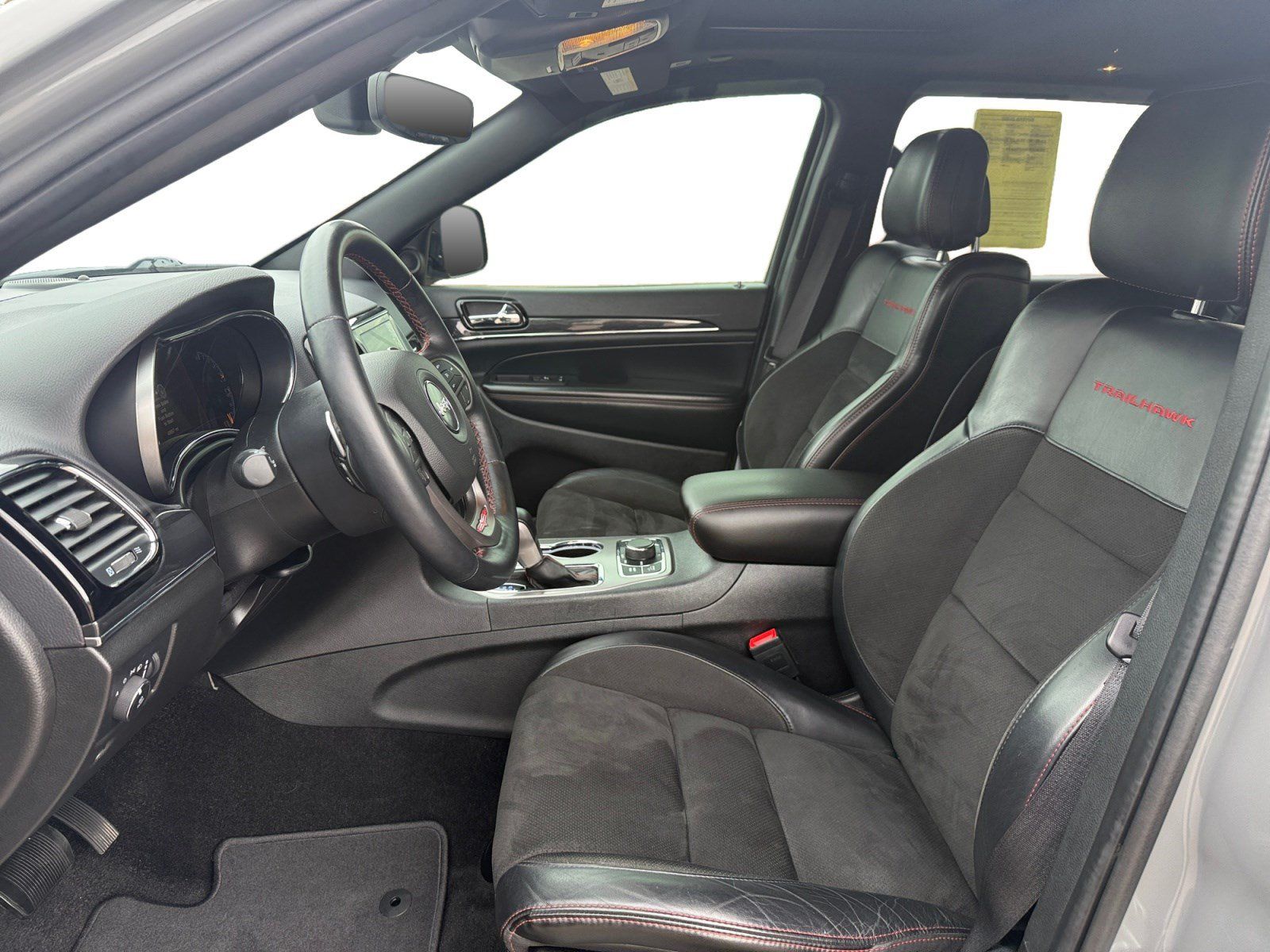 Used 2021 Jeep Grand Cherokee Trailhawk AWD/4WD image 10