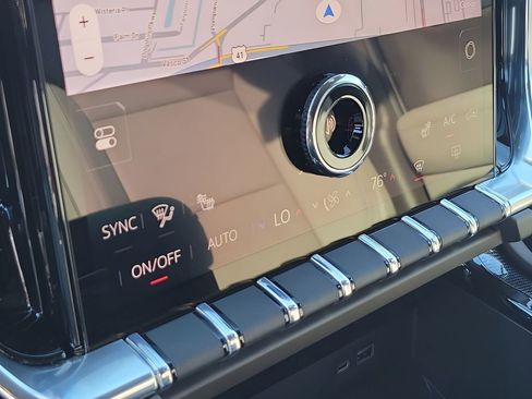 New 2026 GMC Yukon XL Elevation image 34