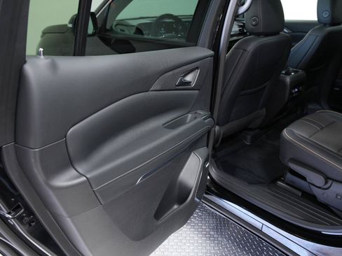 Used 2026 Chevrolet Traverse High Country w/ LPO, Floor Liner Package AWD/4WD image 29