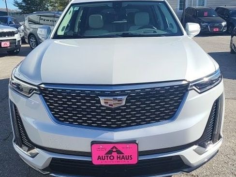 Used 2022 Cadillac XT6 Premium Luxury w/ Technology Package image 34