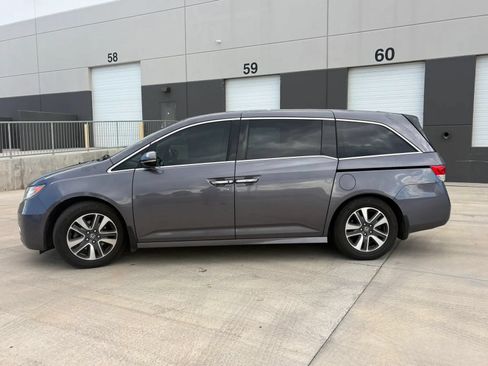 Used 2015 Honda Odyssey Touring image 8