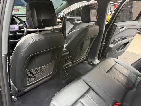 Used 2023 Audi Q4 e-tron Premium Plus RWD image 40