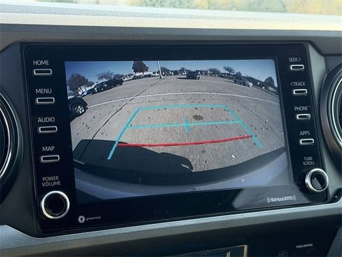 Used 2022 Toyota Tacoma TRD Off-Road image 18