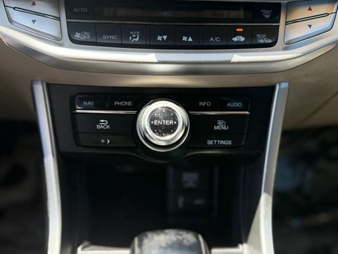 Used 2015 Honda Accord Touring image 37