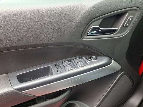 Used 2020 Chevrolet Colorado ZR2 image 32