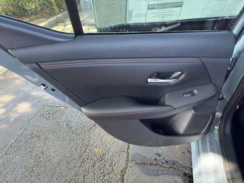 New 2025 Nissan Sentra SR image 30