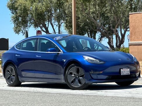 Used 2019 Tesla Model 3 Standard Range Plus RWD image 2