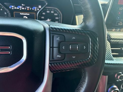 Used 2021 GMC Yukon SLT AWD/4WD image 20
