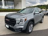 Used 2023 GMC Terrain SLT image 2