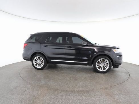 Used 2019 Ford Explorer XLT w/ Equipment Group 202A image 23