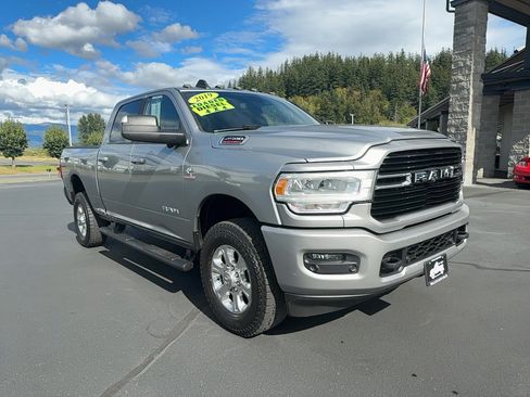 Used 2019 RAM 2500 Big Horn w/ Towing Technology Group AWD/4WD image 3