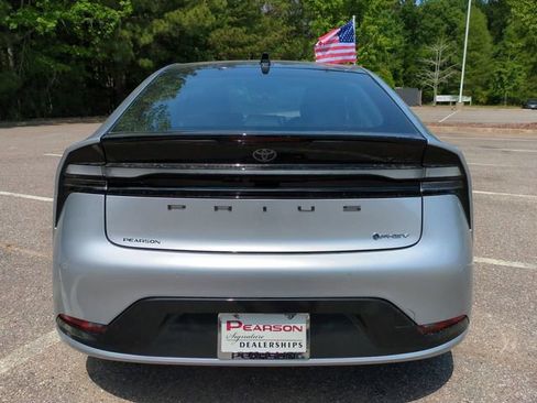 New 2026 Toyota Prius Plug-In Hybrid FWD image 5