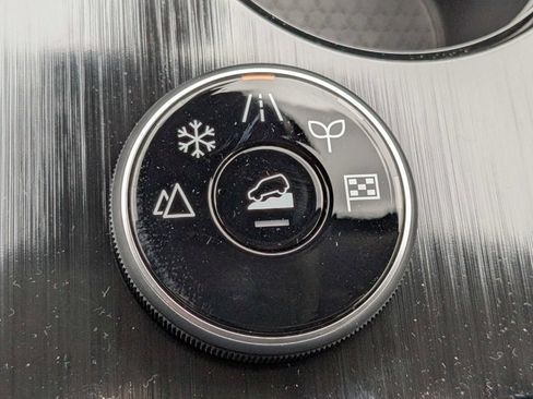 New 2026 Nissan Rogue SV image 33