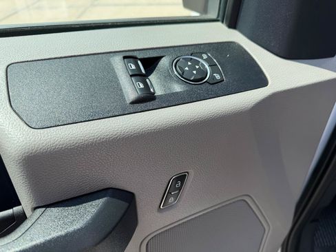 Used 2022 Ford F250 XL w/ Power Equipment Group RWD image 17