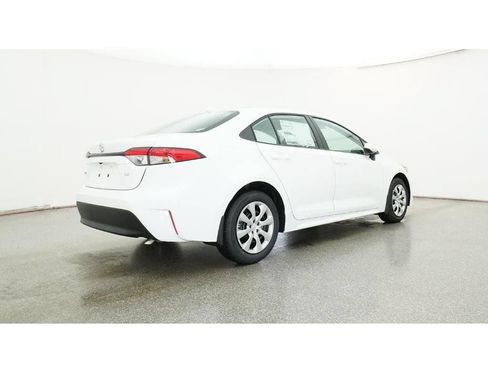 New 2026 Toyota Corolla LE FWD image 32