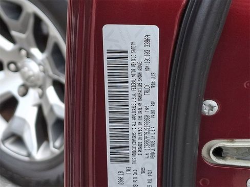 Used 2018 RAM 1500 Limited image 28