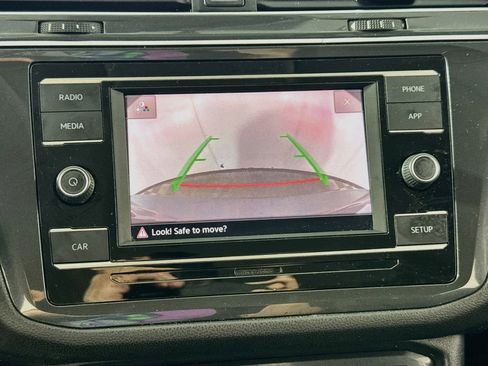 Used 2018 Volkswagen Tiguan S AWD/4WD image 3