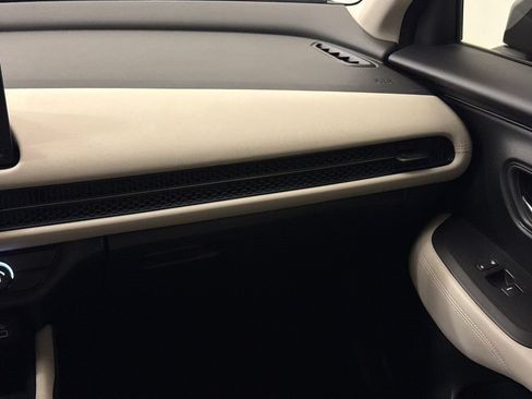 Certified 2024 Honda HR-V LX image 16