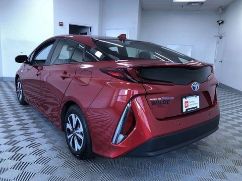 Certified 2019 Toyota Prius Prime Advanced FWD image 14