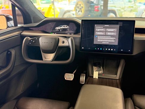 Used 2023 Tesla Model X AWD/4WD image 45