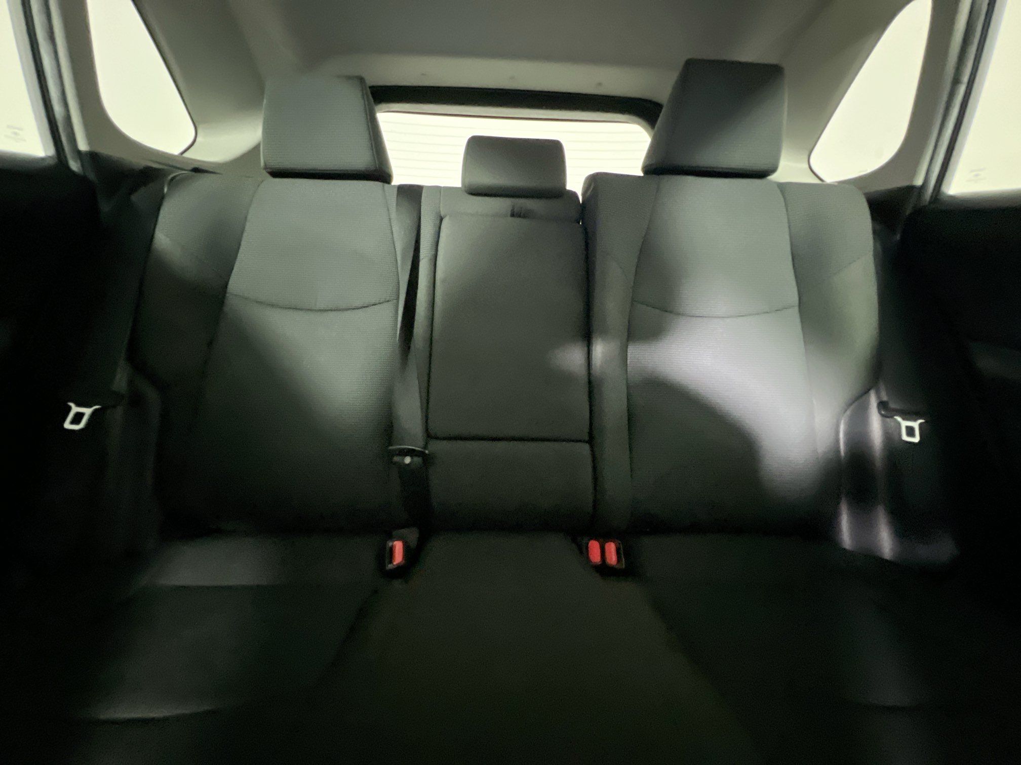 Used 2022 Toyota RAV4 LE AWD/4WD image 31