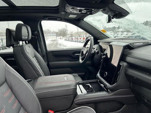 New 2026 GMC Yukon XL AT4 Ultimate w/ LPO, Floor Liner Package image 18