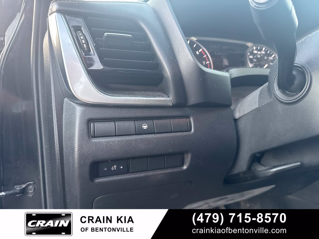 Used 2021 Nissan Rogue SV FWD image 15