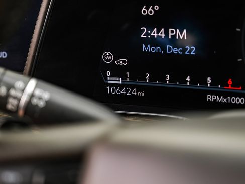 Used 2021 Cadillac Escalade ESV Sport w/ Driver Assist Tech Package image 17