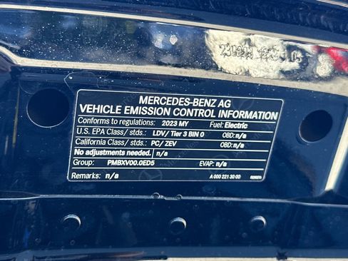 Certified 2023 Mercedes-Benz EQB 300 4MATIC image 24