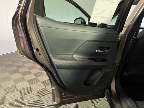 Used 2025 Nissan Kicks SR image 24