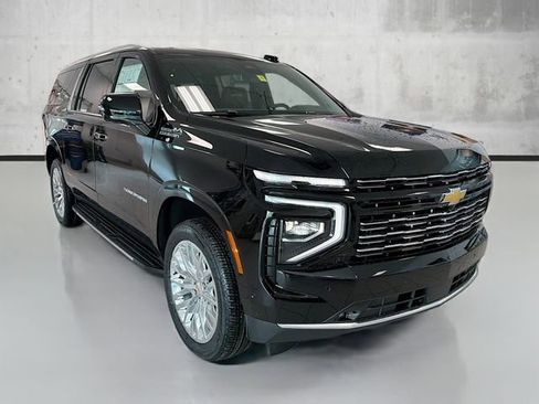 New 2026 Chevrolet Suburban High Country w/ Sun And Tow Package image 3