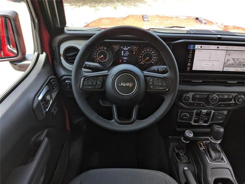 New 2025 Jeep Gladiator Sport image 16