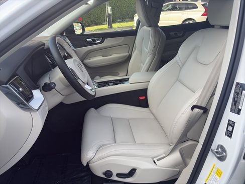 New 2026 Volvo XC60 T8 Ultra w/ Protection Package Premier image 9