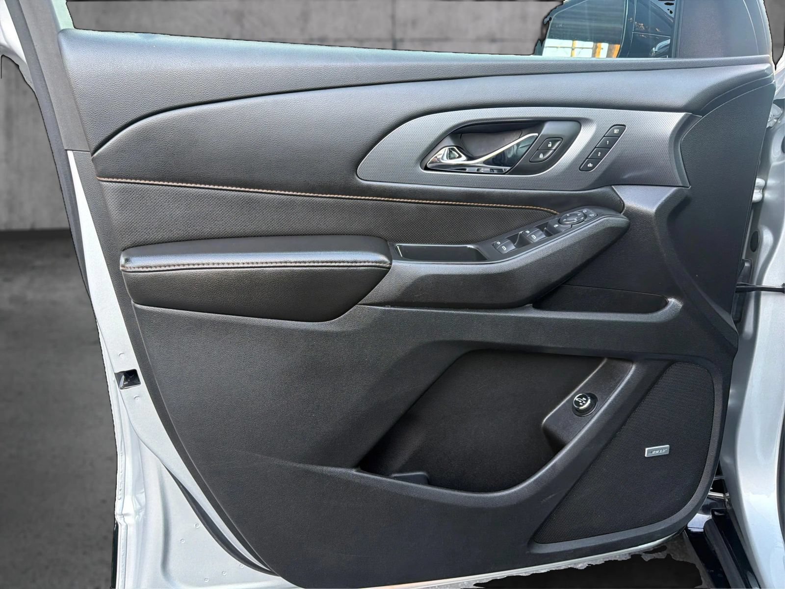 Used 2018 Chevrolet Traverse Premier w/ Redline Edition FWD image 20