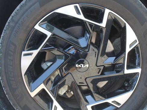 Certified 2023 Kia Sportage SX FWD image 18