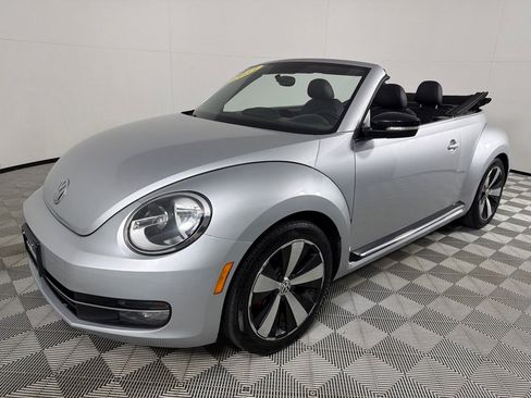 Used 2013 Volkswagen Beetle 2.0T image 9