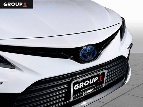 Used 2024 Toyota Camry LE FWD image 32