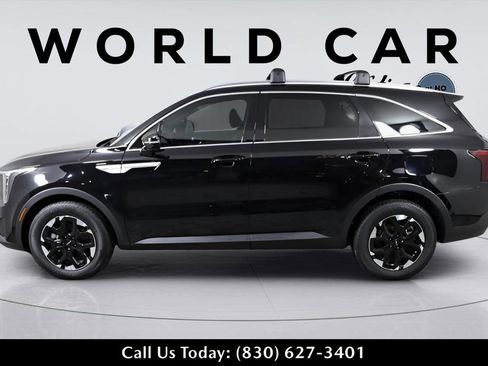New 2025 Kia Sorento S w/ Panoramic Sunroof Package image 4