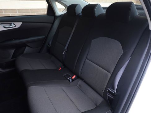 Used 2024 Kia Forte LXS FWD image 19