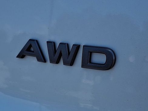 Used 2025 Nissan Rogue SV AWD/4WD image 28