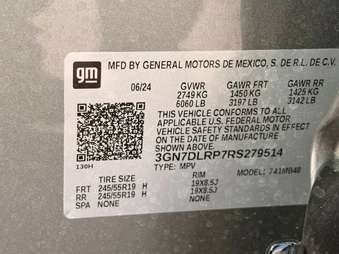 Used 2024 Chevrolet Equinox EV LT FWD image 19